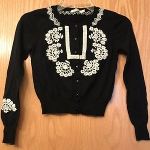 Hazel Black & White Embroidered Cropped Sweater